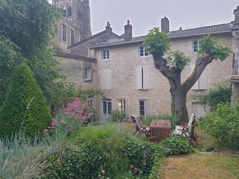 Hidden Treasure Villa Saint-Maixent-l'Ecole
